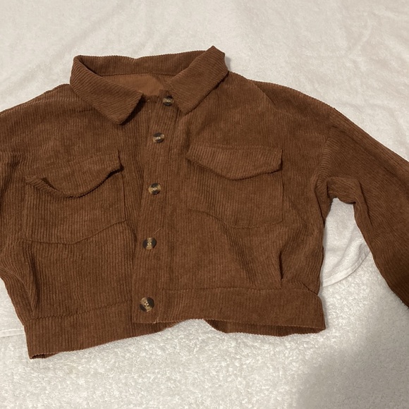 Brown cropped corduroy jacket size small - Picture 3 of 4